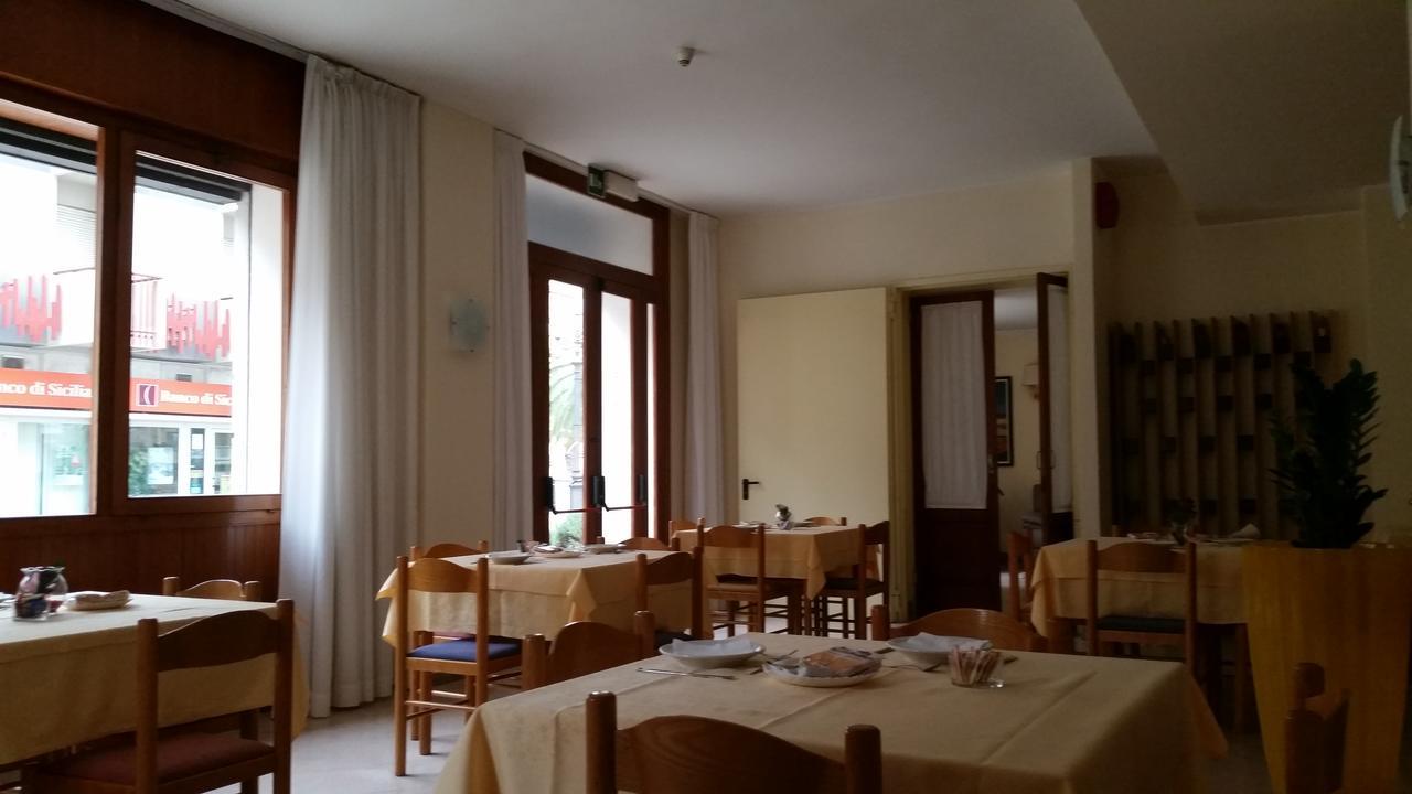 Hotel Villa Ada Pozzallo Exteriér fotografie